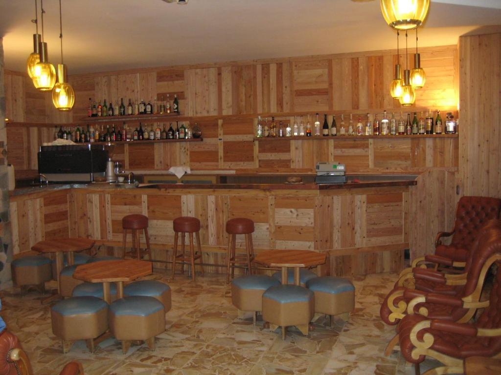 Hotel Holiday Debili Sauze D'Oulx Ngoại thất bức ảnh