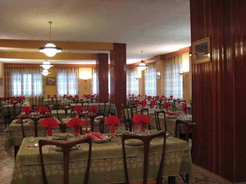 Hotel Holiday Debili Sauze D'Oulx Ngoại thất bức ảnh