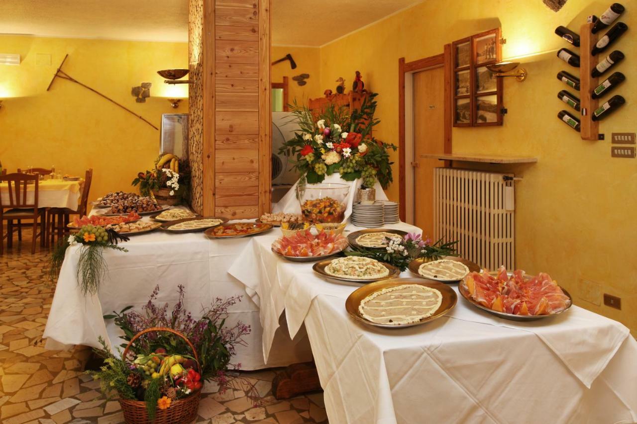 Hotel Holiday Debili Sauze D'Oulx Ngoại thất bức ảnh